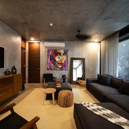 The Four Luxury Villas, 8 Pools, 15 Brs, 38 Pax Villa Tulum