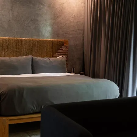 The Four Luxury Villas, 8 Pools, 15 Brs, 38 Pax Villa Tulum