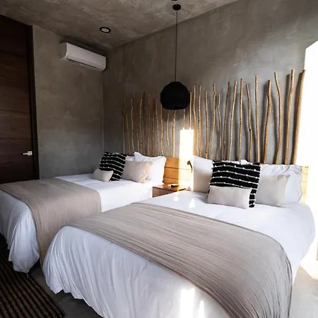 Villa The Four Luxury Villas, 8 Pools, 15 Brs, 38 Pax Tulum