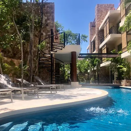 In Aldea Zama, Work & Pool, Long