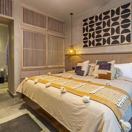 Apartment Luxury Beachfront 3br