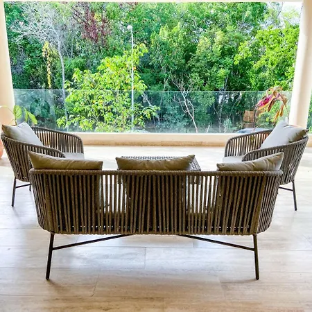 Apartment Chic Retreat With Wellness Amenities *