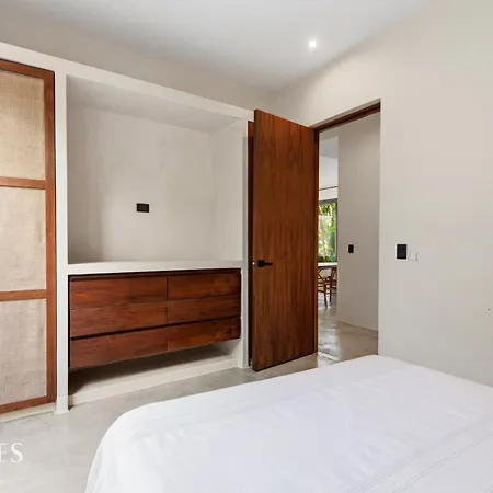 Hk By Waves Apartment *