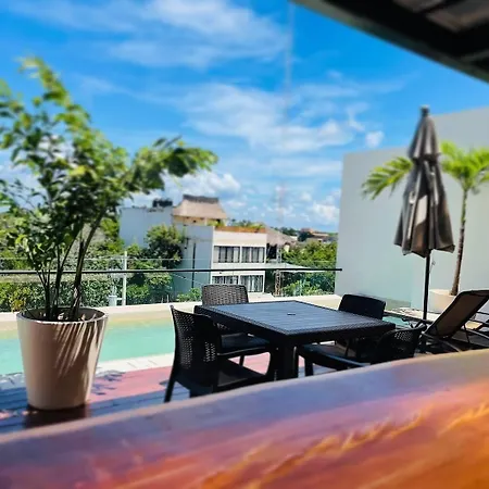 Hotel Moonshine & Tulum