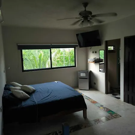 Hostal Maui