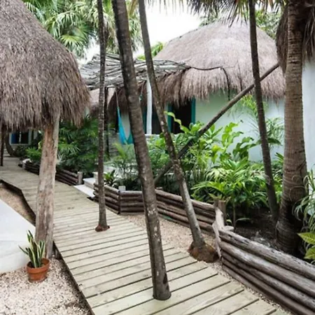 Hotel Cormoran & Cenote Tulum