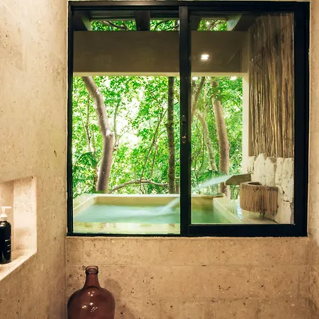 Orchid House Jungle Hotel Tulum
