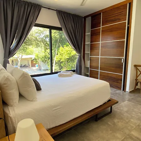 Panacea Aparthotel 4*