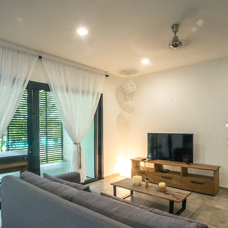Panacea Aparthotel 4*