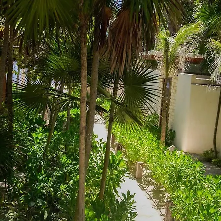 Hotel Azucar 3*