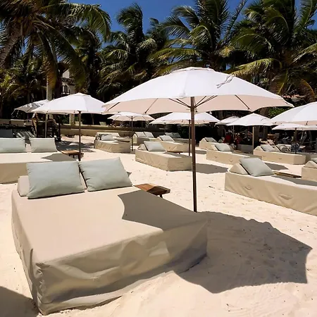 Hotel Azucar 3*