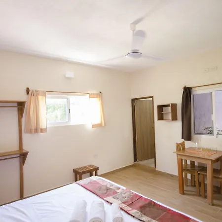 Hotel Casa Almendro 2*