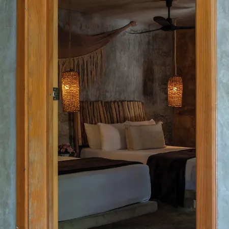 Casa Coyote Hotel 3*