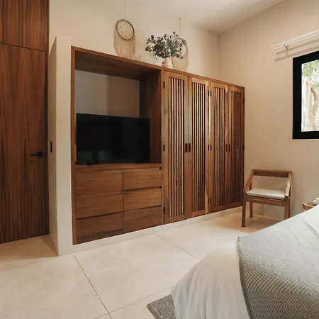 Holiday home Stylish 3bd3ba In Tulum's Neighborhood *