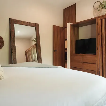Holiday home Stylish 3bd3ba In Tulum's Neighborhood *
