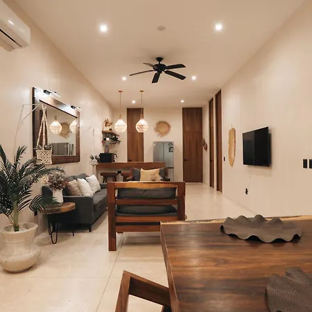 Stylish 3bd3ba In Tulum's Neighborhood Holiday home