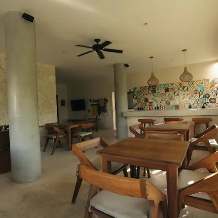 Stylish 3bd3ba In Tulum's Neighborhood Holiday home