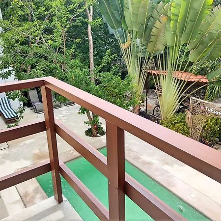 Nah Apartahotel 4*
