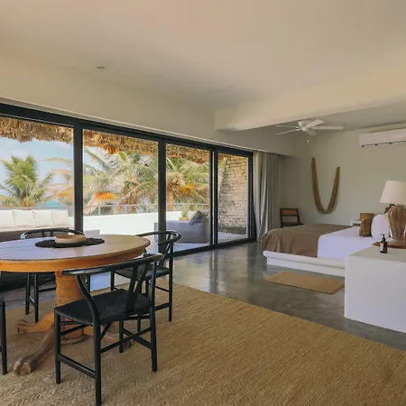 Chiringuito 4* Tulum