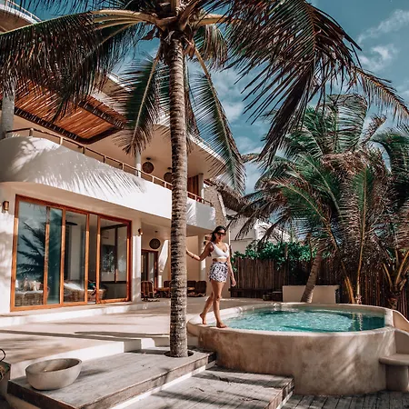 Zorba Homes * Tulum