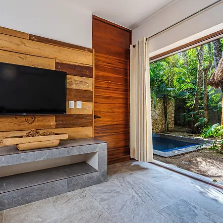 Kuun Taak Tulum