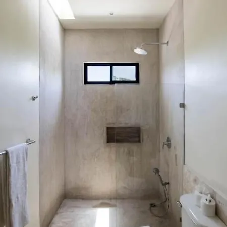 Villa Spectacular 4br Style With Concierge And Secluded Pool *