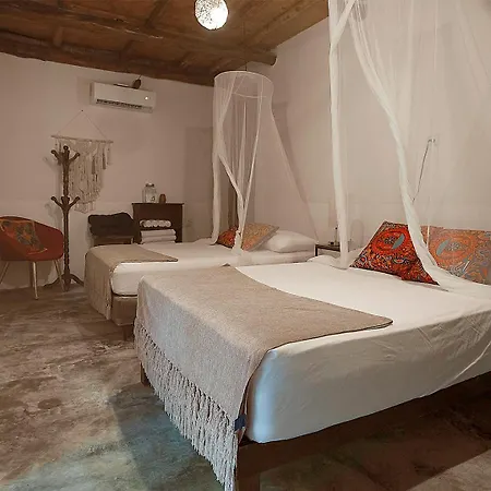 Hotel Co.bañitas Tulum