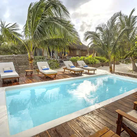 Hotel Pescadores 4*
