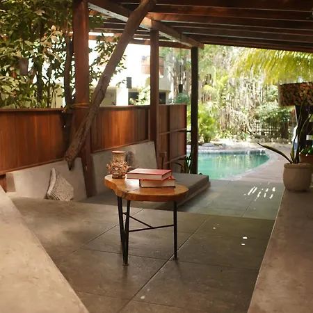 Botanica Hotel