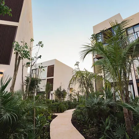 Trobbu Boutique Collection Riviera Maya