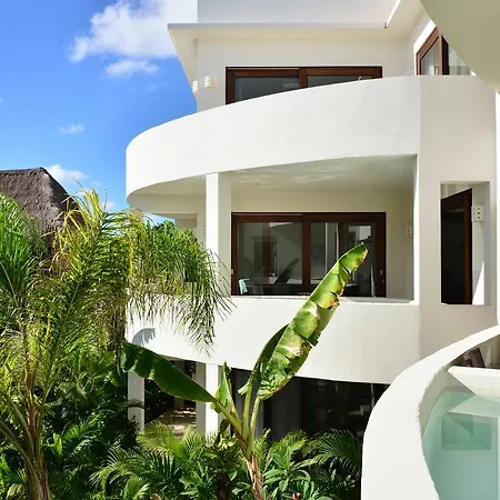 Hotel Intima Adults Only 3*