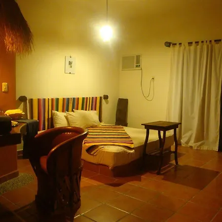 Lo Nuestro Petit Tulum