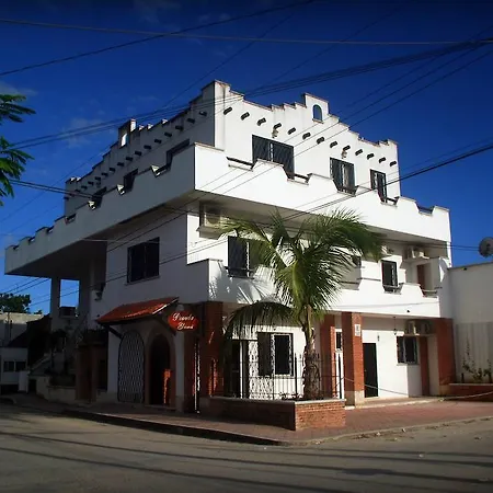 Hotel Giana 3*