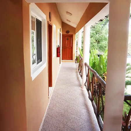 Residencia La Mariposa Hotel 3*