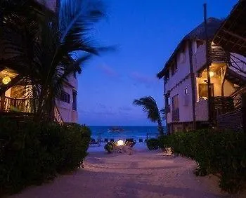 Chika Hotel 4*