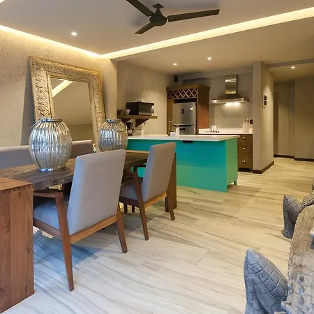 Arthouse 102 Apartment *