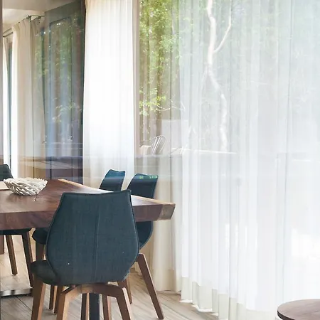 Apartment Arthouse 203