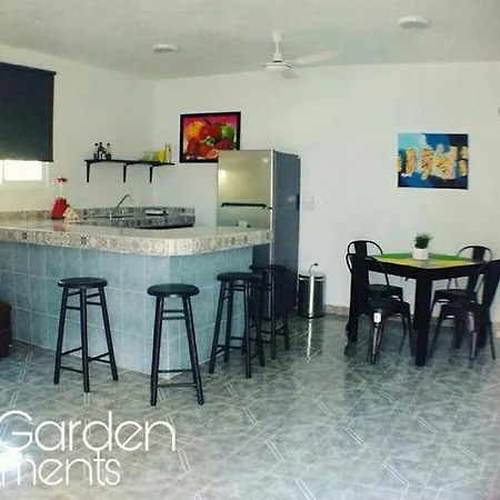 Villa Gardens 2