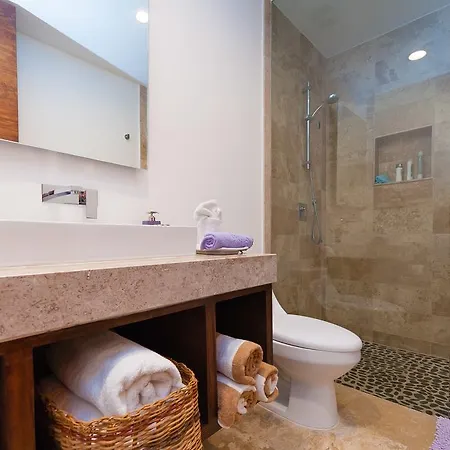 Encanto 202 Apartment *