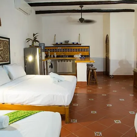 Hotel Yum Kin 4*