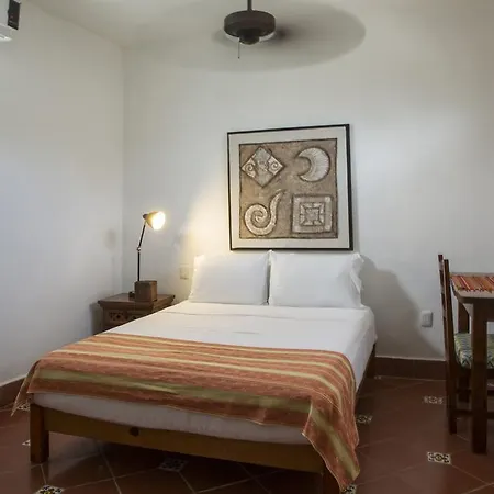Yum Kin Hotel 4*