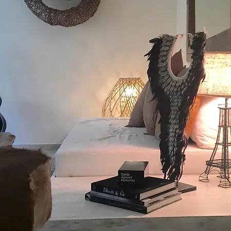 Artist's Pool House Apartment *