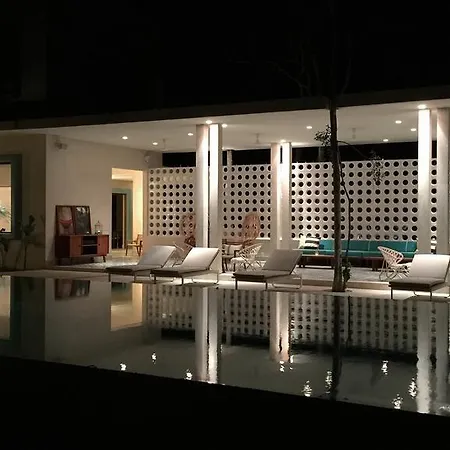 Hotel Tiki Tiki 4*
