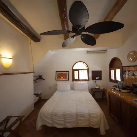 Hotel Yum Kin 4*
