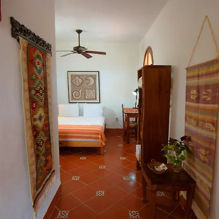 Hotel Yum Kin 4*