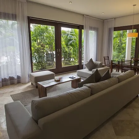 Intima Adults Only Hotel 3*