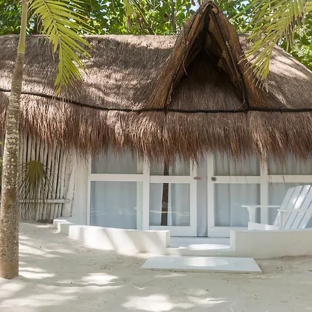 Hotel Shambala Petit