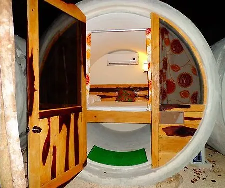 Tubo - Unique Hostal Tulum