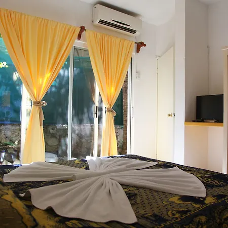 Hotel Residencia La Mariposa 3*