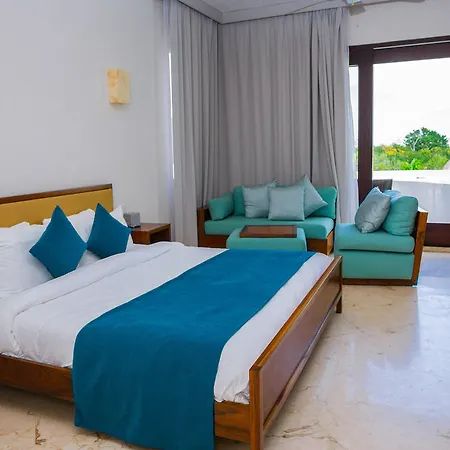 Hotel Intima Adults Only 3*